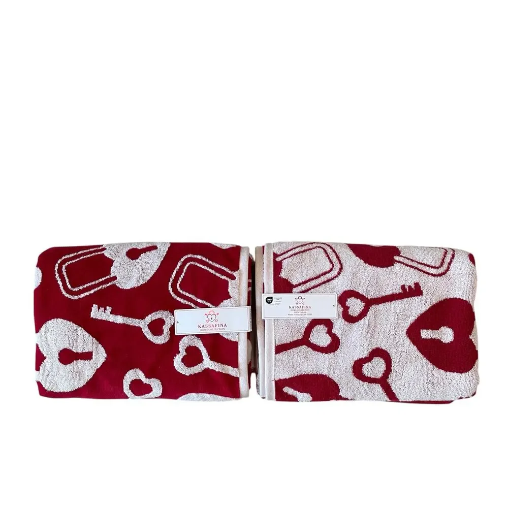 Kassafina Love Heart Lock & Key Bath Towel Set of 2 Red White Valentine XO NEW